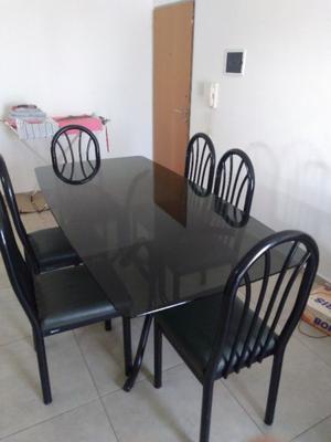 Juego de mesa con 6 sillas