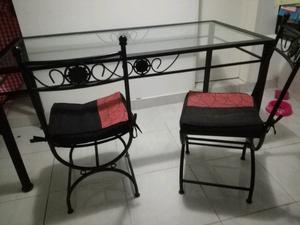 Mesa y sillas para comedor