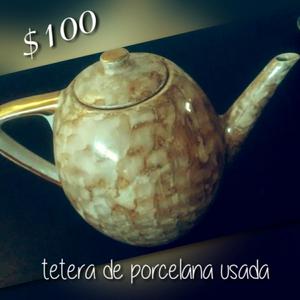 Tetera porcelana muy linda usada