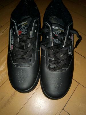 Vendo zapatillas reebok princes