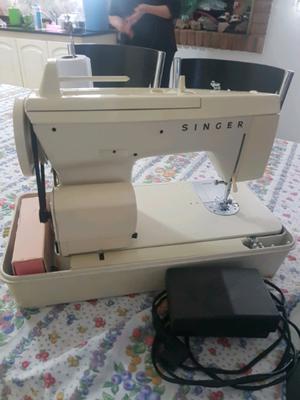 Maquina singer M 101