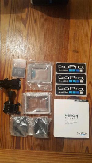 GoPro hero 4 silver casi nueva c/accesorios