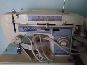 Vendo maquina de coser