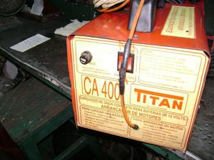 cargador arrancador bateria 12v TITAN c/a dist.c/a400