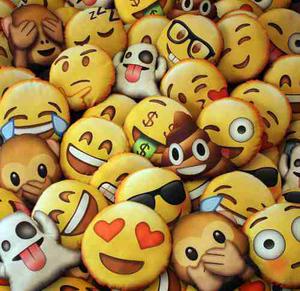 Almohadones Emoticones Emojis Souvenirs 25cm X Mayor Promo !
