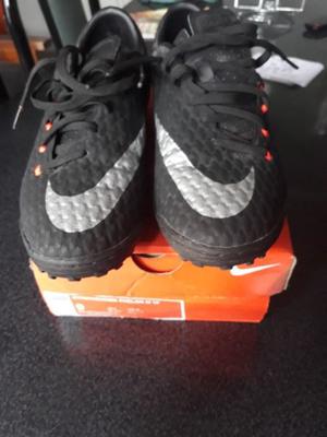 Botines nike futbol 5 num 41