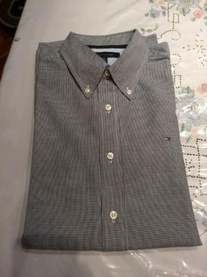 CAMISA TOMMY HILFIGER IMPECABLE!!