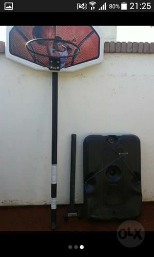 Aro de basket con altura reglamentaria base de apoyo o pie