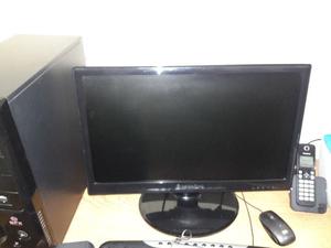 Vendo pc escritorio completo, monitor, museo, teclado.