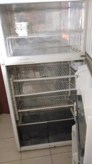 Heladera con freezer Philco