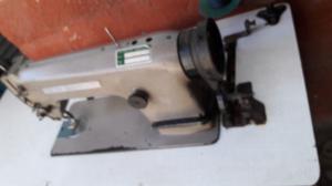 Maquina de coser recta