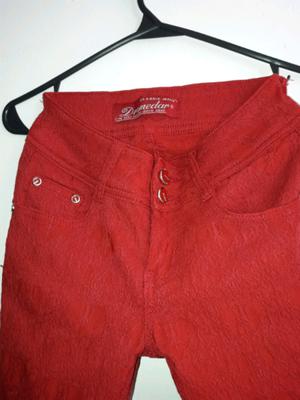 Pantalón rojo nuevo talle 36