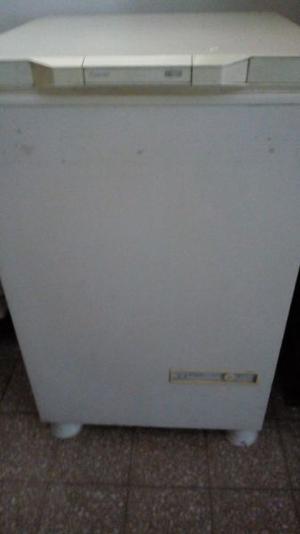 Vendo freezer S200