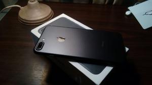 Vendo iPhone 7 Plus (32gb) black Matte
