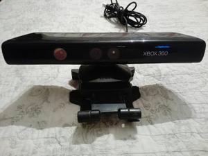 Xbox 360 Kinect Con Soporte Y Juego De Regalo
