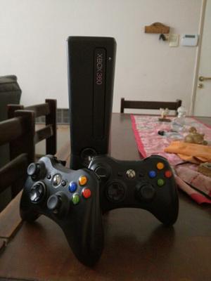 Xbox 360 Slim 2.0, 2 Joystick, Juegos