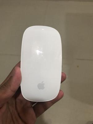 Apple Magic Mouse en excelente estado !!