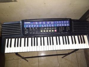 Vendo teclado Casio CT- 647