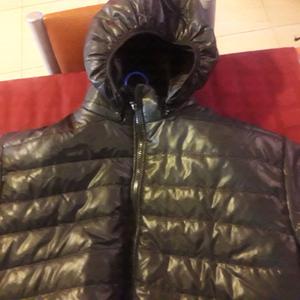 Campera Negra excelente