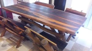 Mesa de madera macisa