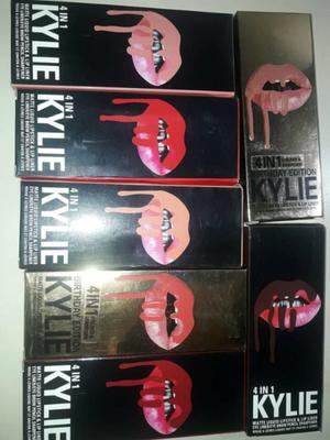 Caja 4 en 1 kylie