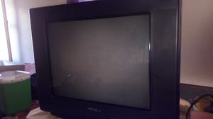 Vendo urgte TV $'slim BGH