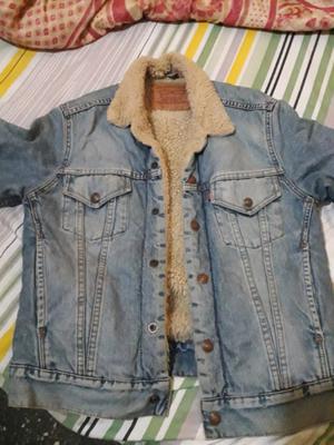 Campera jeans Levis impecable