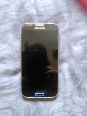 Celular Samsung S4 liberado.
