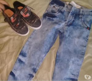 Combo jeans zapatillas TOPPERS