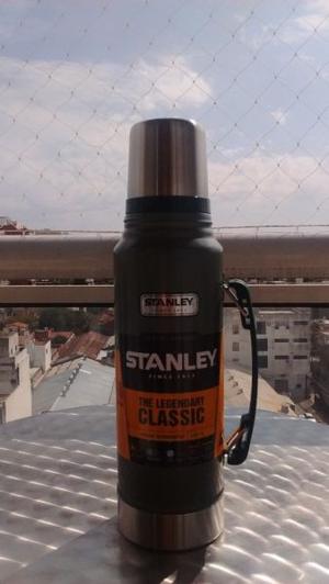 Termo Stanley Original Acero 1 Litro - 24 hs Calor/ frío