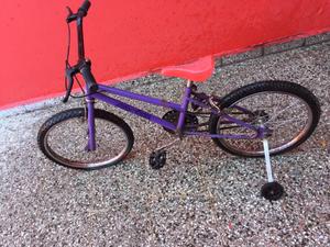 Bicicleta con ruedas