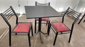 Mesas y sillas para bar