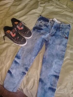 Combo jeans y zapatilla toppers original