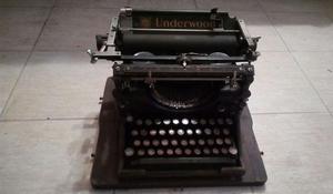 Maquina de escribir underwood