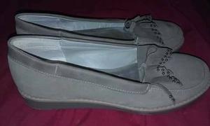 VENDO ZAPATO DE GAMUZA (N°40)