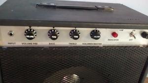 amplificador valvular de guitarra 10W