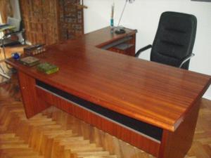 escritorio ejecutivo con sillon giratorio