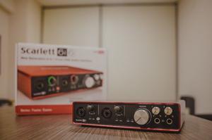 FOCUSRITE SCARLETT 6i6 (2da GENERACIÓN)