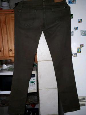 Jeans elastizado marrón oscuro