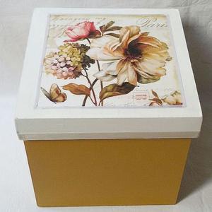 Cajita Flor Beige, técnica decoupage