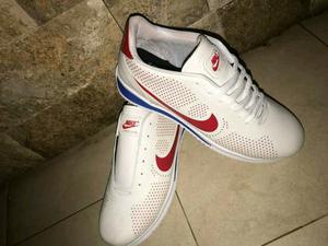 Nike cortes 