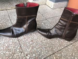 Vendo tres pares de botas de cuero