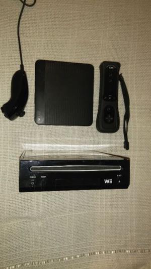 Wii + comando con funda + juegos