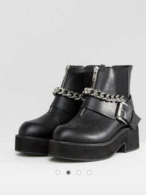 Botas con plataforma marca ASOS