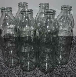 Botellas de vidrio.