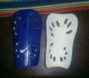 Canilleras de futbol Nike