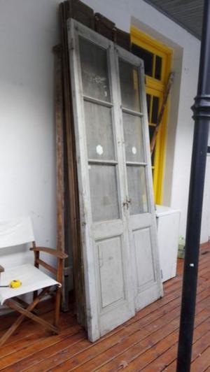 Puerta antigua doble hoja de madera sin marco, excelente