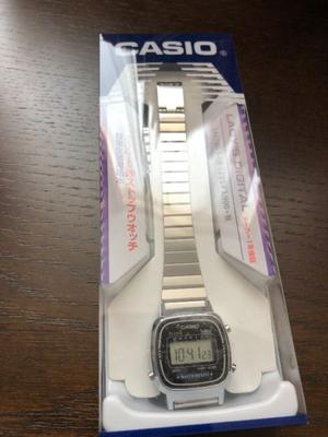 Reloj Casio La-670wa-2d Mujer Vintage