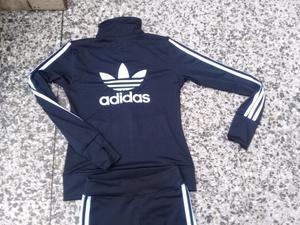 Conjunto deportivo adidas