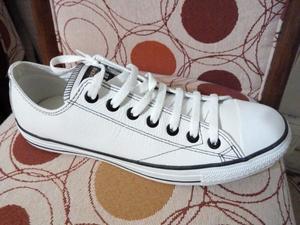 Converse Chuck Taylor. Cuero.